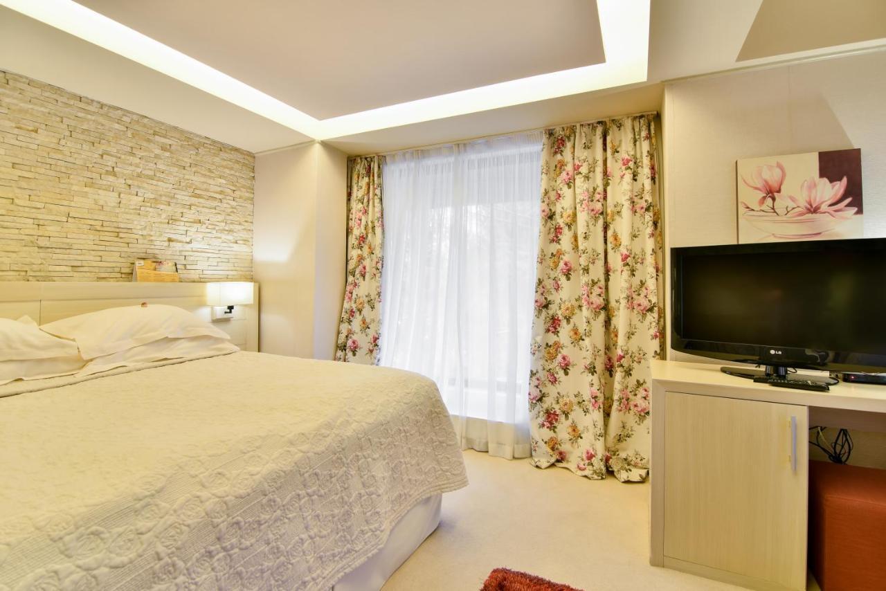 Ioana Boutique Hotel Sinaia Exterior foto